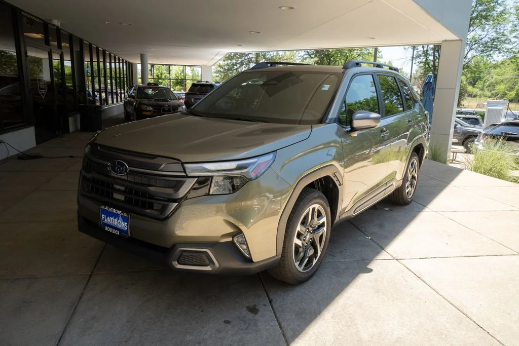 New 2026 AUTUMN GREEN METALLIC Subaru Limited Hybrid image 3