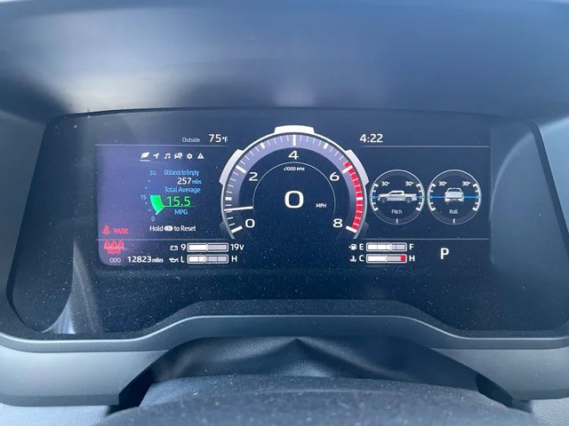 Used 2025  Toyota Platinum image 14
