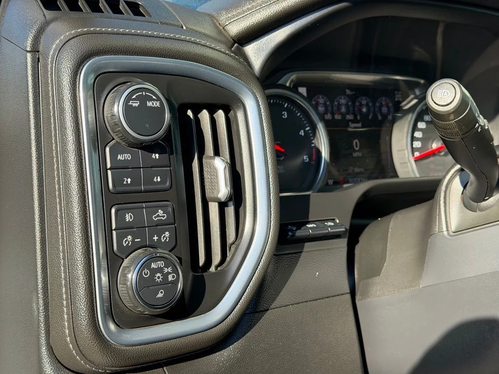 Used 2020 Beige Chevrolet High Country image 25