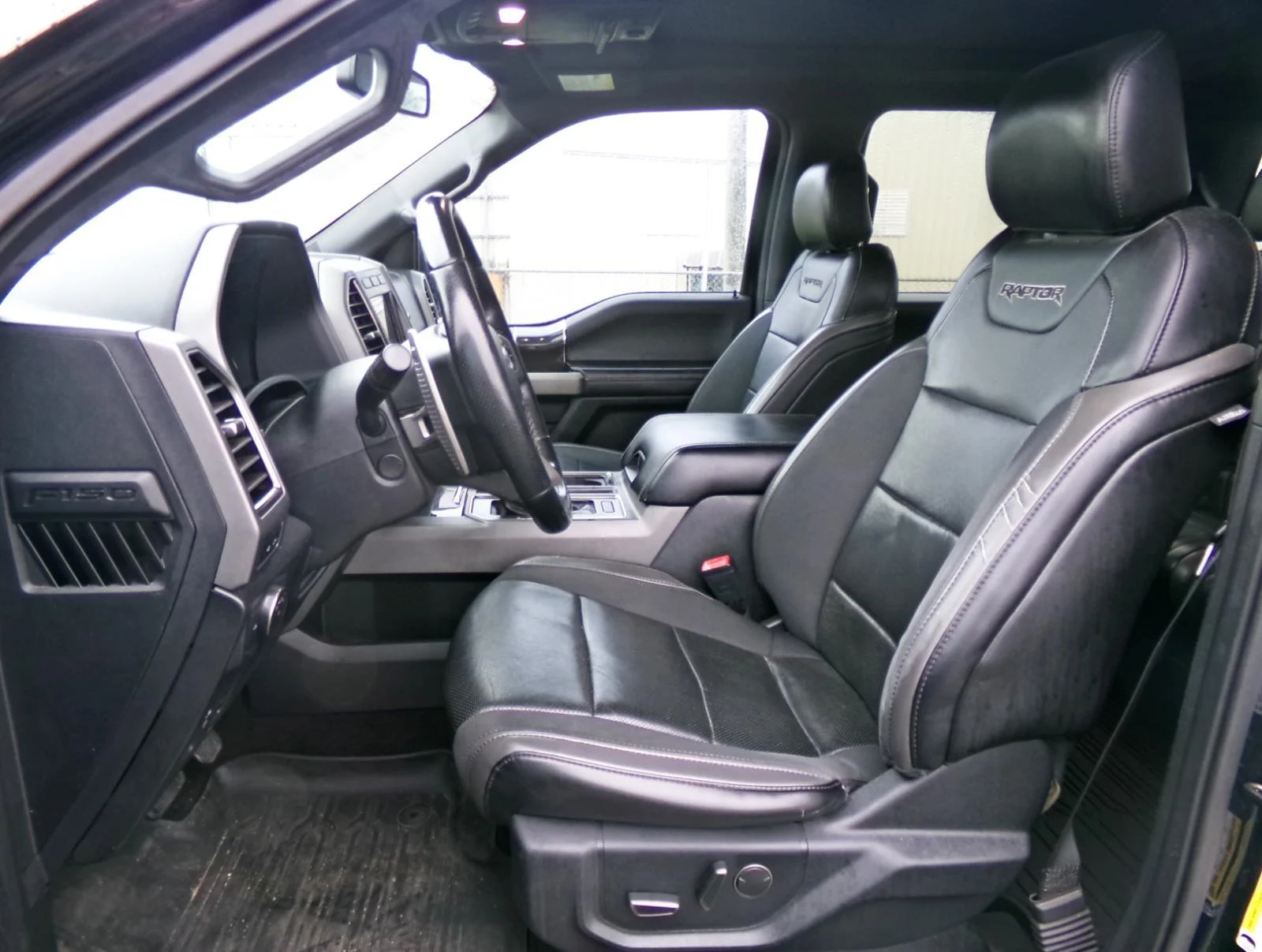 Used 2019 Agate Black FORD  image 11