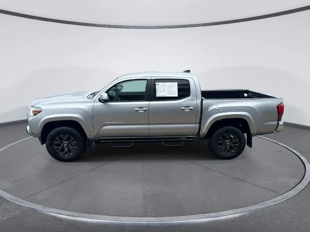 Used 2021 Silver Toyota SR5 image 4