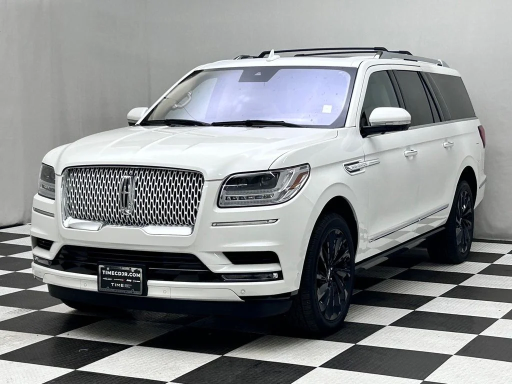 Used 2020 White Lincoln Reserve image 4