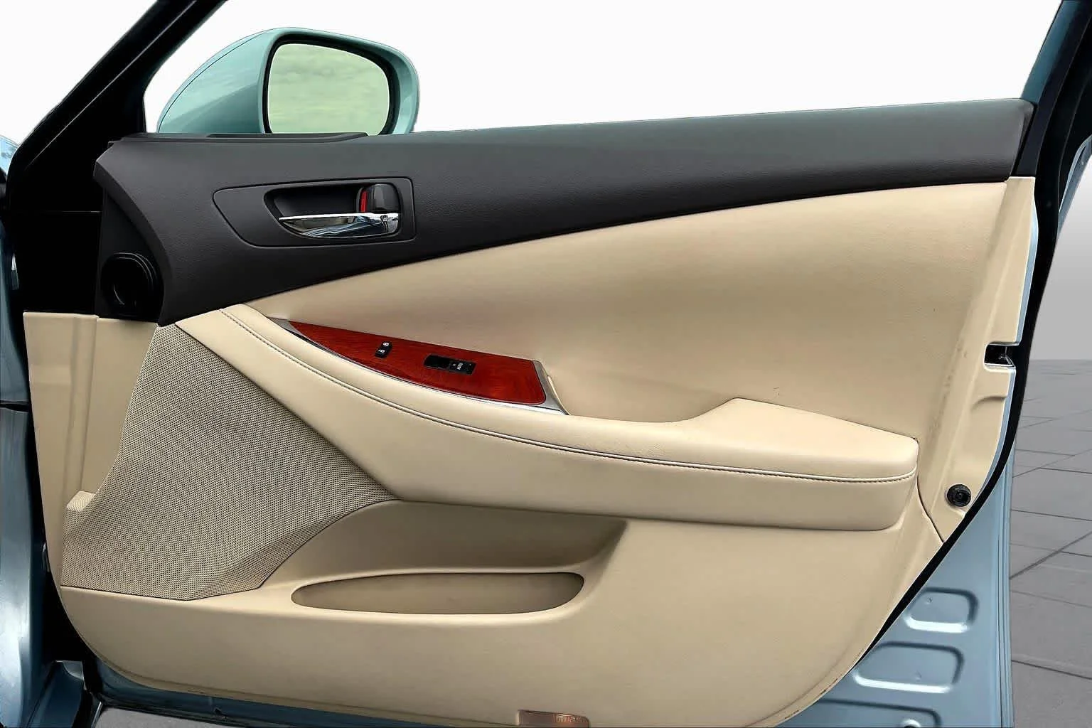 Used 2012 Cerulean Blue Metallic Lexus  image 23