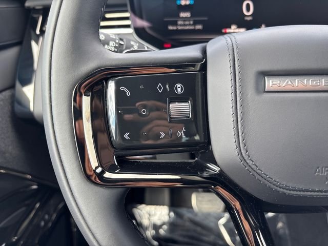 New 2026 Santorini Black Land Rover Dynamic SE image 22