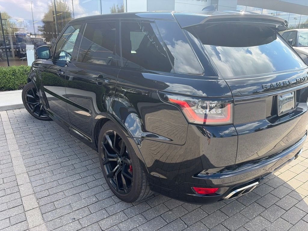 Used 2022 Santorini Black Metallic Land Rover SVR image 7