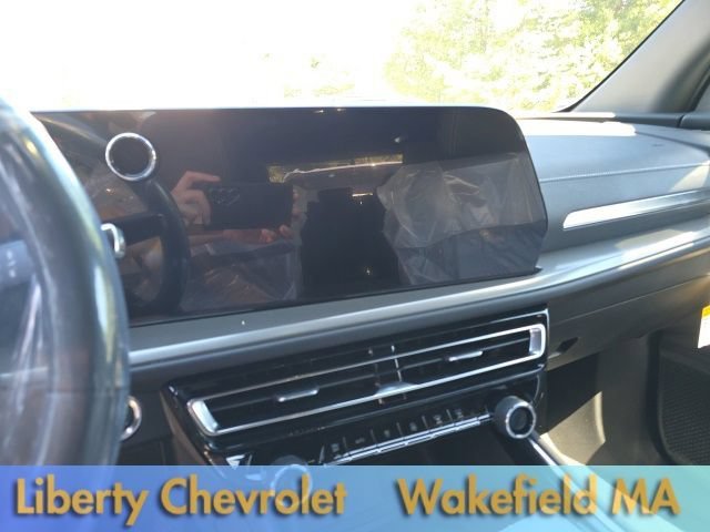 2027 Chevrolet Traverse LT - Photo 11