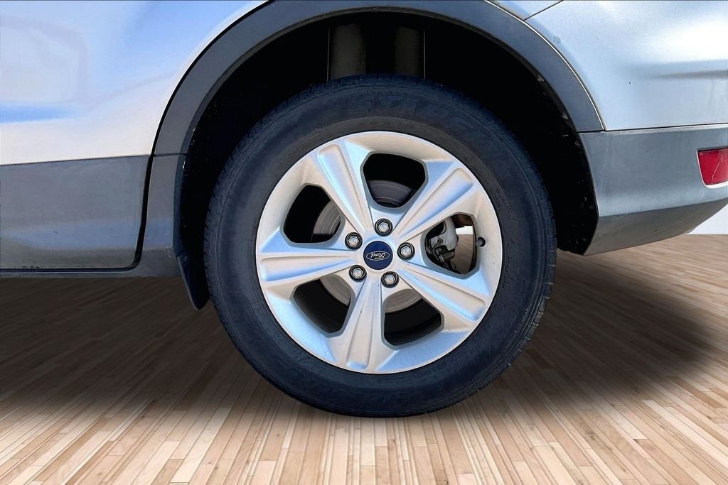 Used 2015 Silver Ford SE image 8