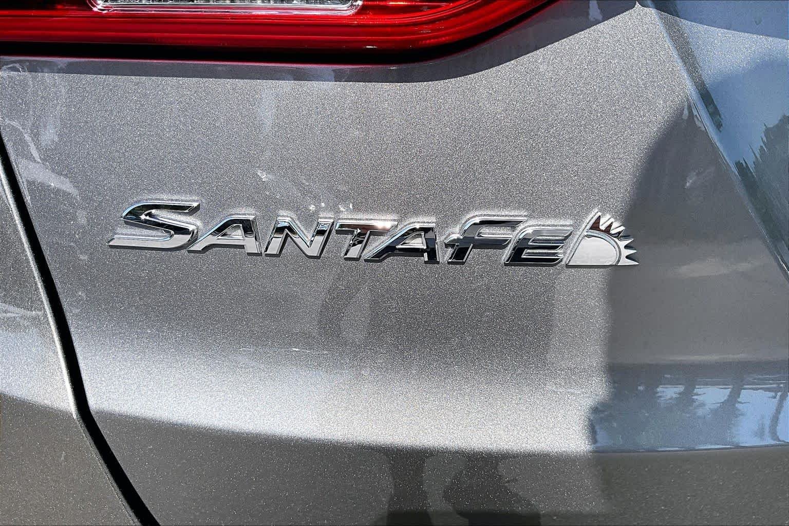 Used 2015 Mineral Gray Hyundai  image 31