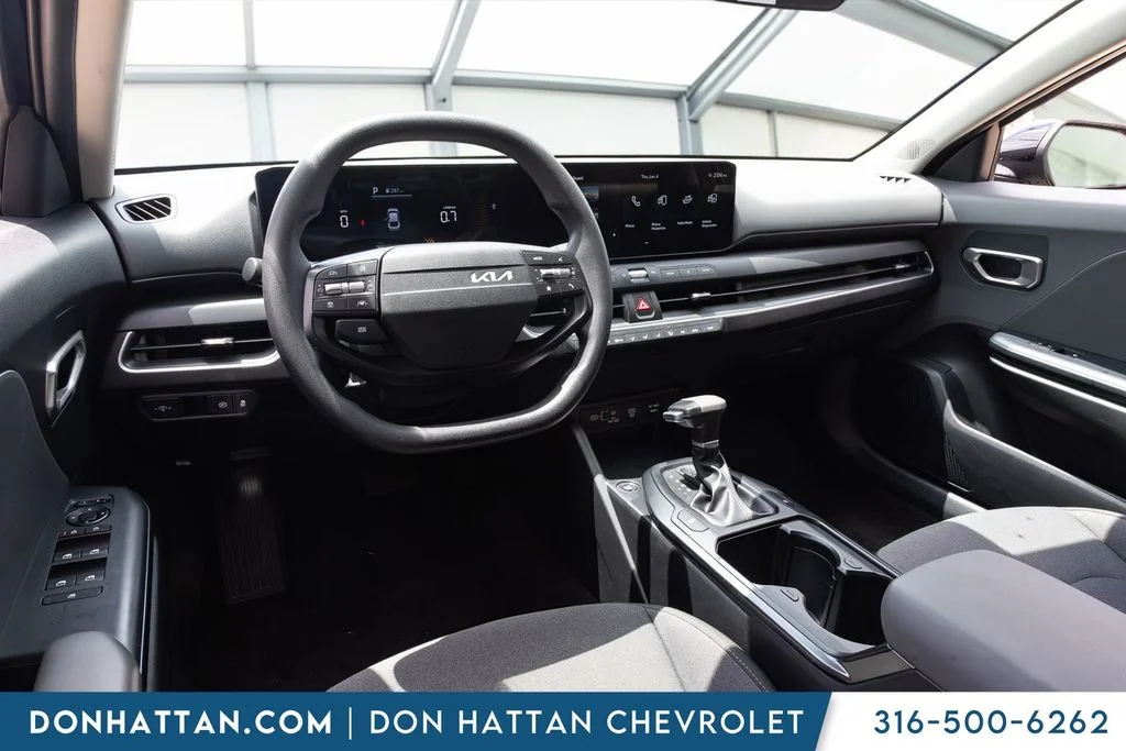 Used 2025 Black Kia LXS image 16