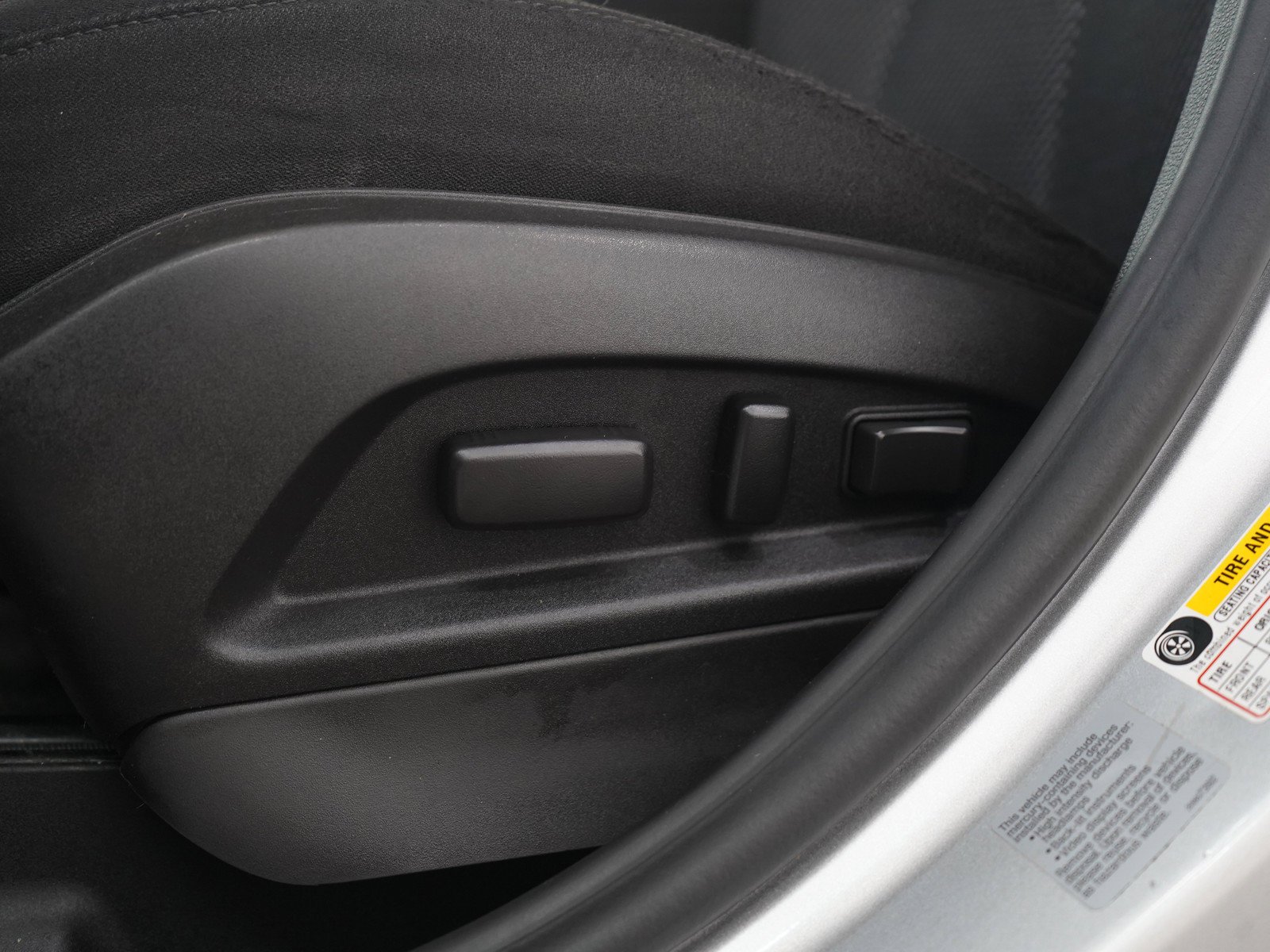 Used 2017 Silver Ice Metallic Chevrolet LT image 27