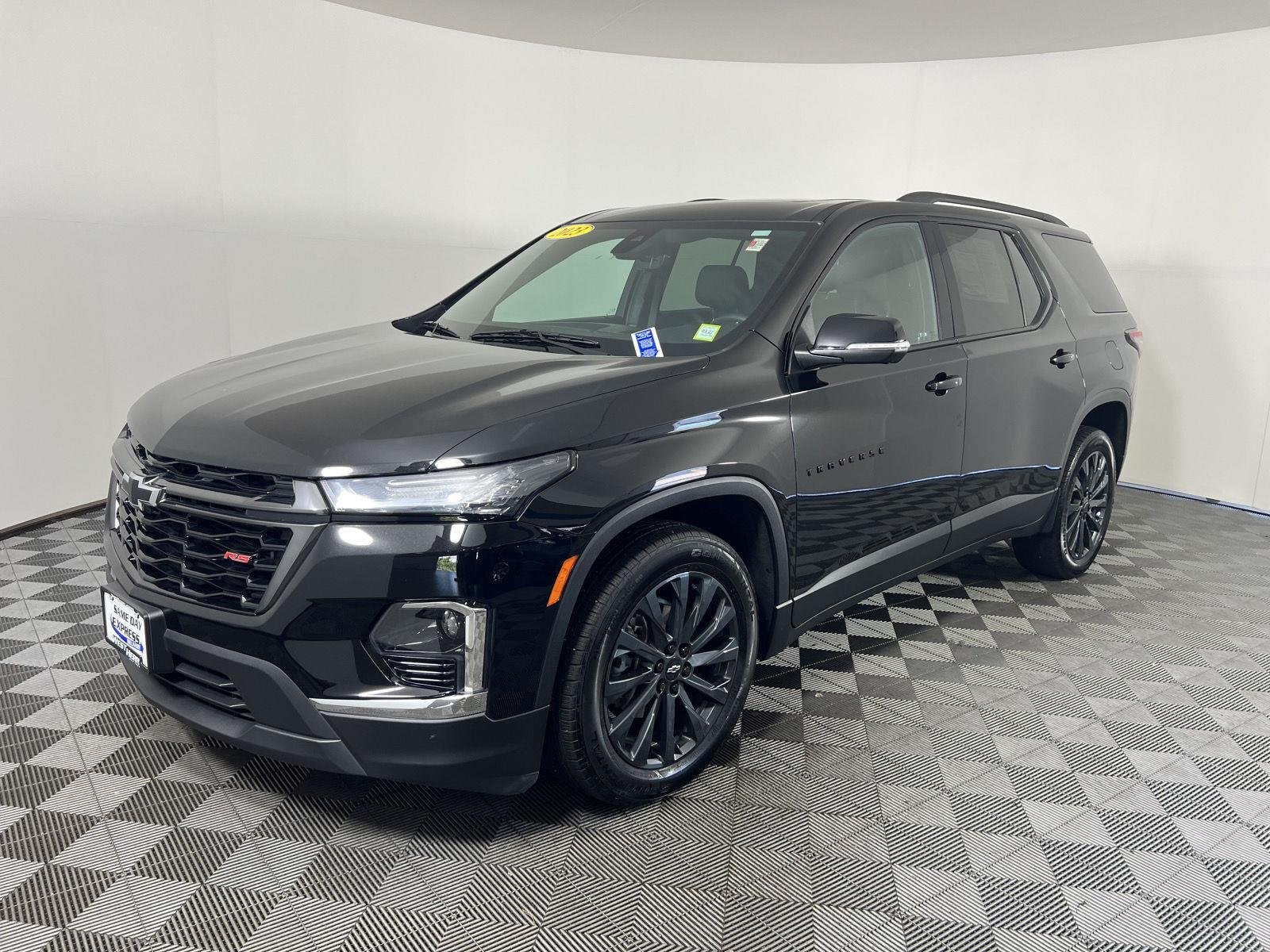 Used 2023 Mosaic Black Metallic Chevrolet RS image 17