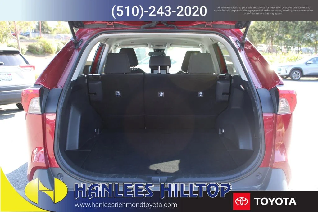 Used 2024  Toyota LE image 10