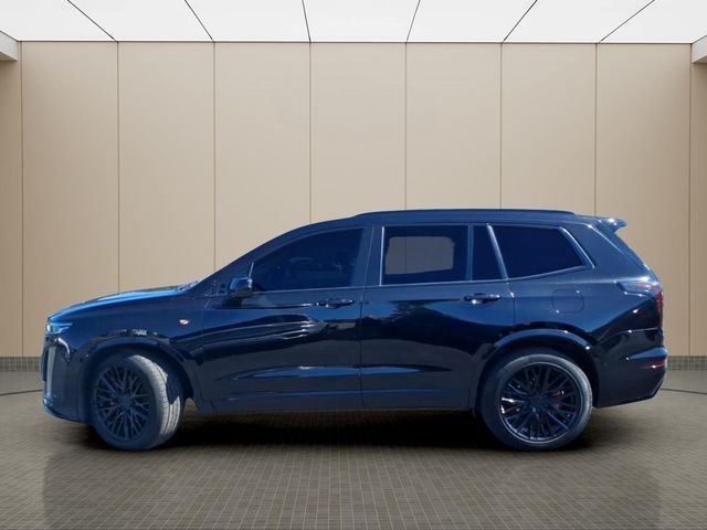 Used 2020 Black Cadillac Sport image 11