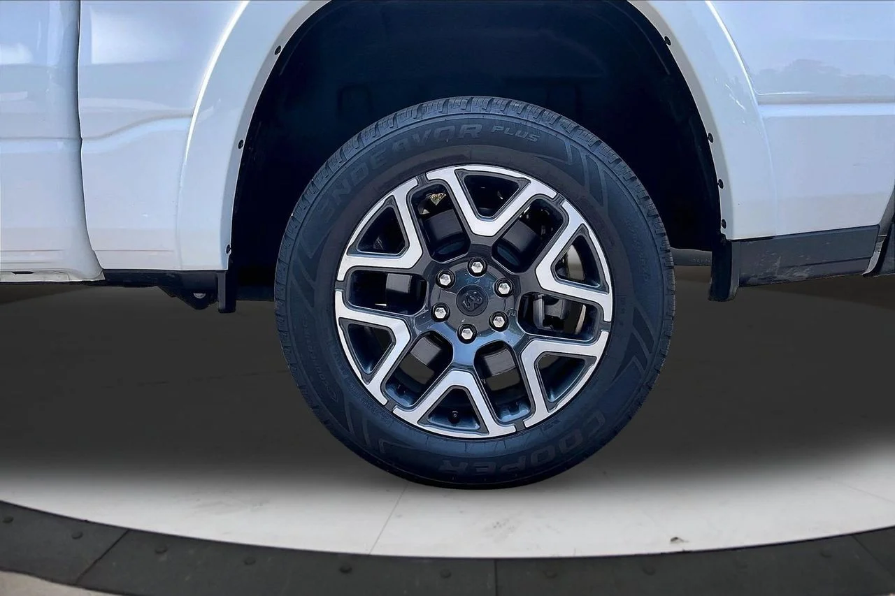Used 2025 White Ram Laramie image 37