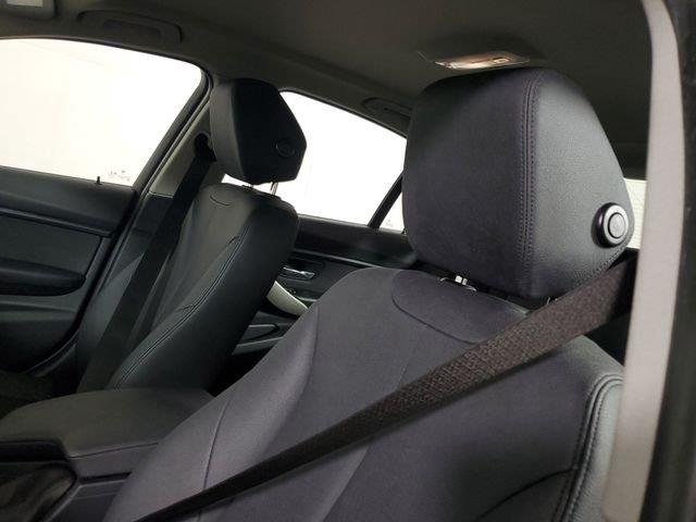 Used 2018 Jet Black BMW 320i xDrive image 22