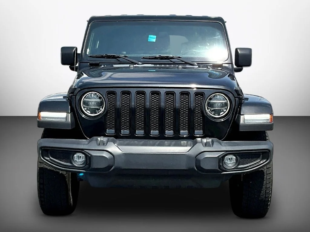 Used 2022 Black Clearcoat Jeep Unlimited Sahara Altitude image 2