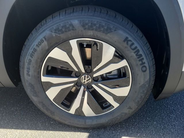 New 2026 Silver Volkswagen 2.0T SE image 20