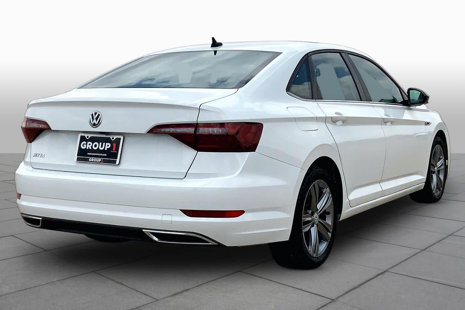 Used 2021 Pure White Volkswagen R-Line image 13