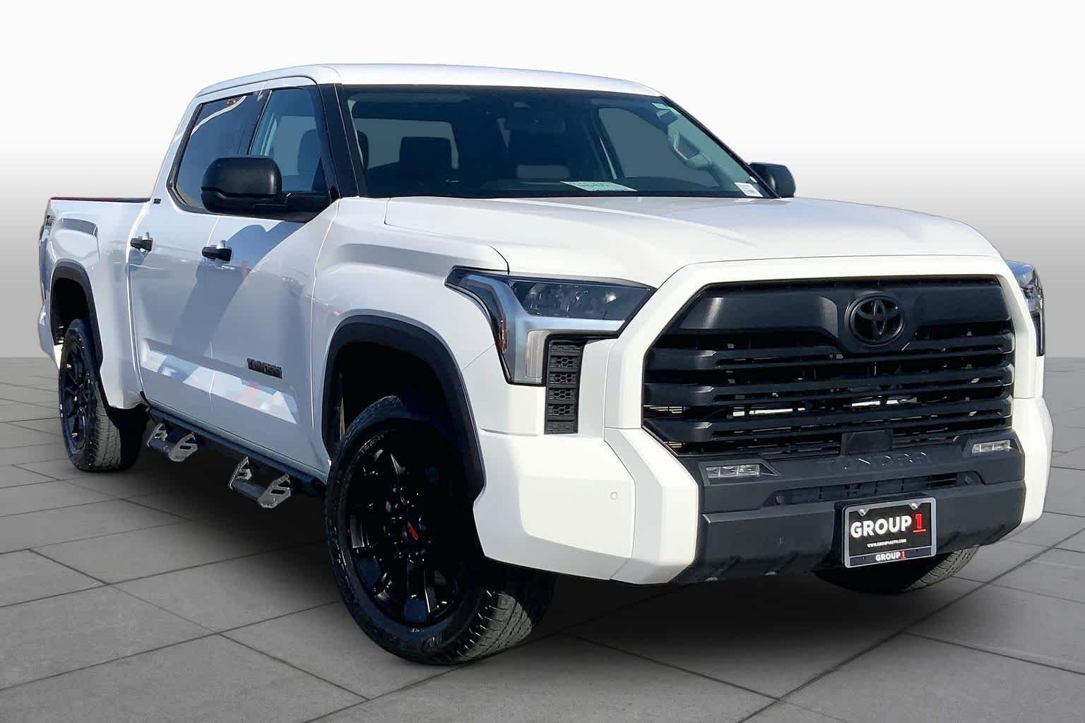 Used 2023 Ice Cap Toyota SR5 image 3