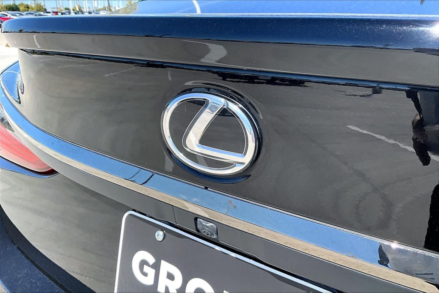 Used 2024 Obsidian Lexus F SPORT Handling image 29