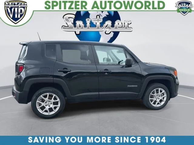 Used 2023 Black Jeep Latitude image 10