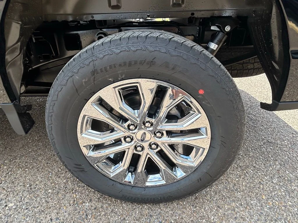 New 2026 Agate Black Metallic Ford Lariat® image 9