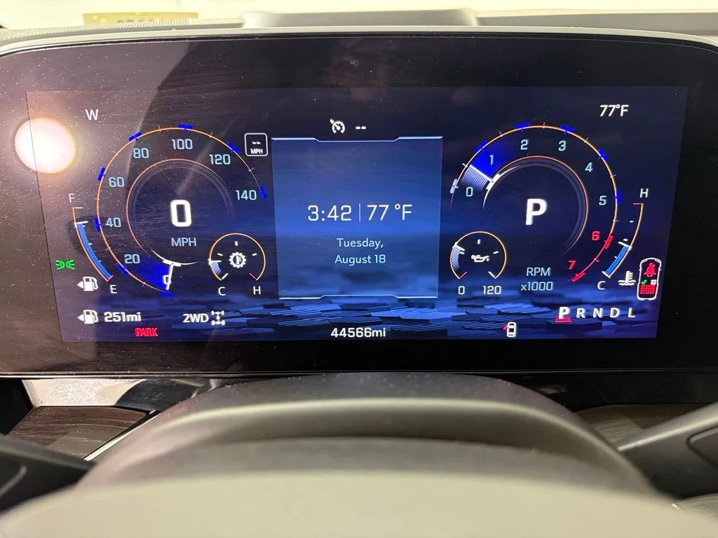 Used 2025 Black Chevrolet Z71 image 28