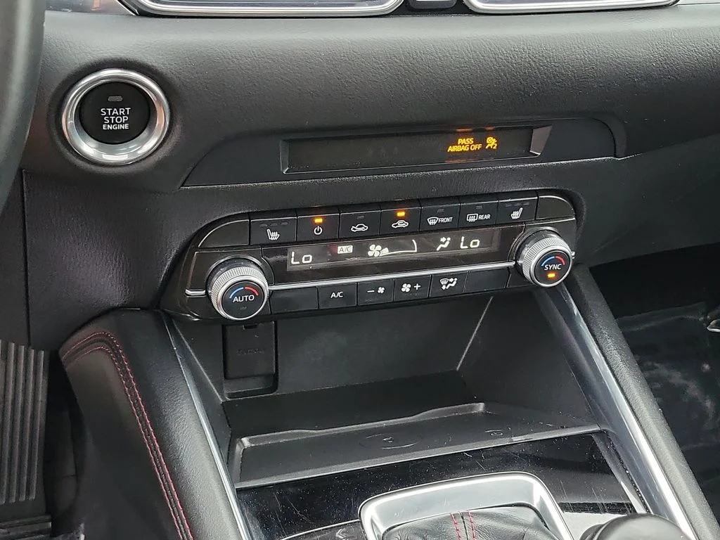 Used 2025 Gray Mazda 2.5 S Carbon Edition image 31