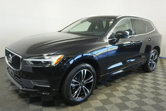 Used 2021 Onyx Black Metallic Volvo T5 Momentum image 7