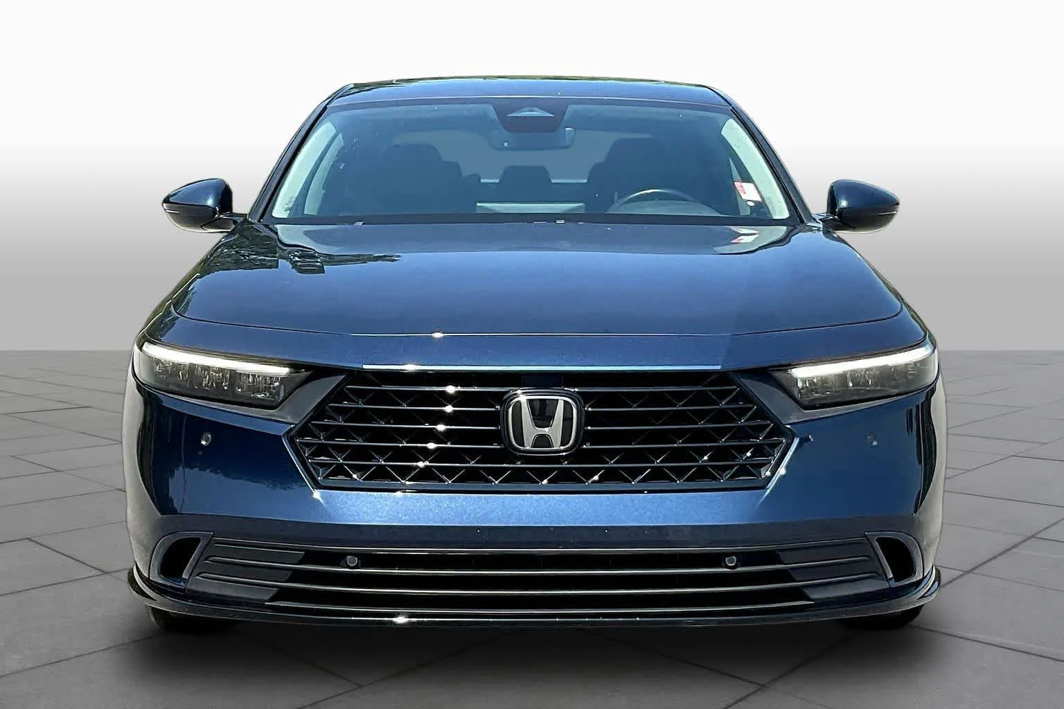 Used 2024 Canyon River Blue Metallic Honda EX-L image 4