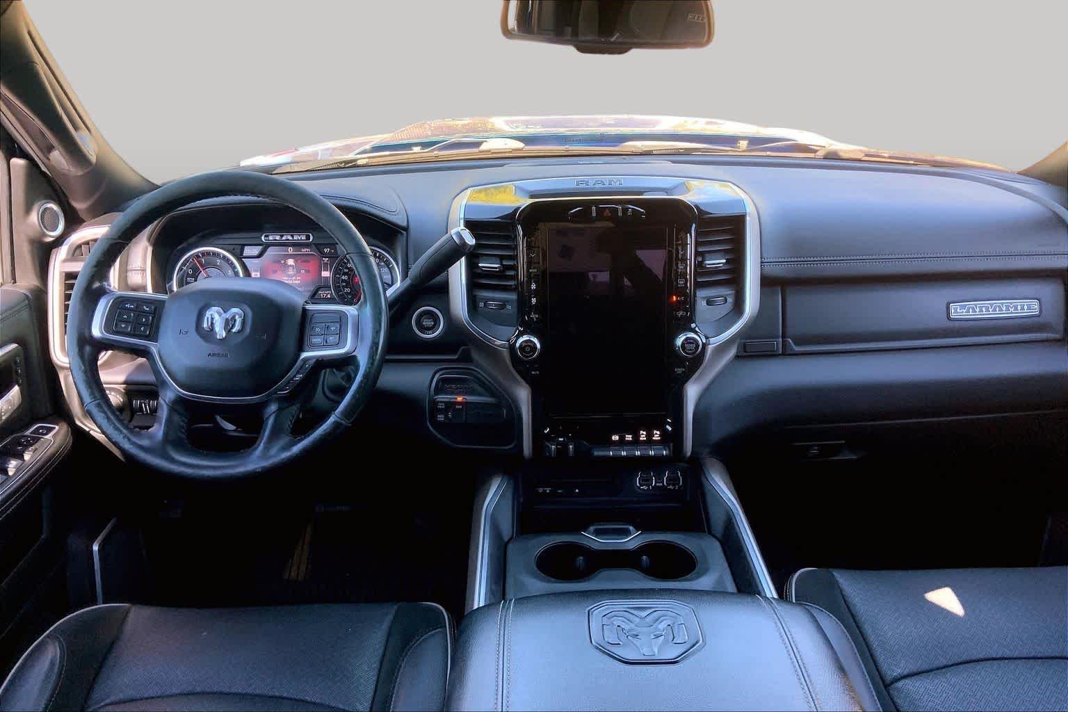 Used 2019 Blue Streak Pearlcoat Ram Laramie image 15