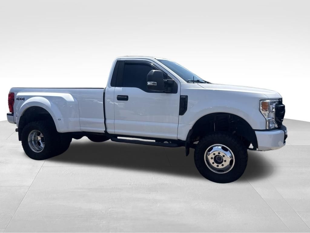 Used 2020 White Ford XL image 8
