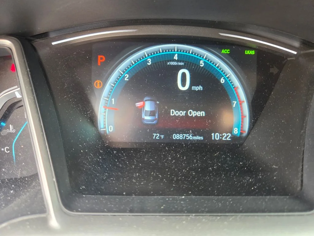 Used 2016 Black Honda Touring image 7