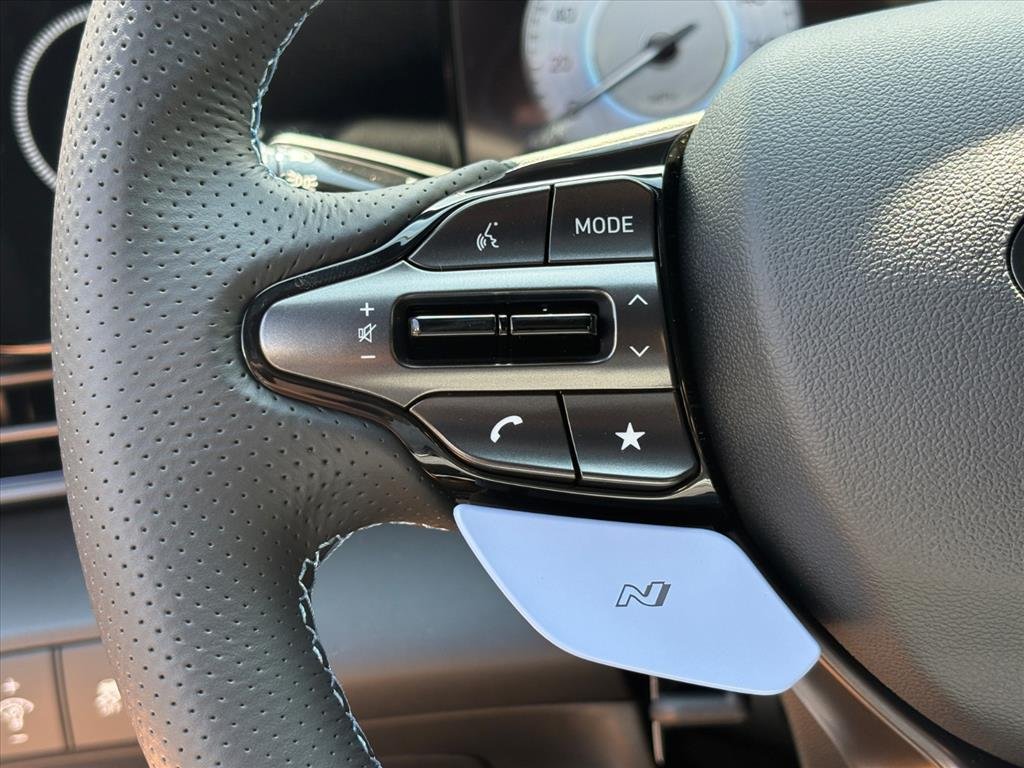 New 2026 Abyss Black Pearl Hyundai Base image 8