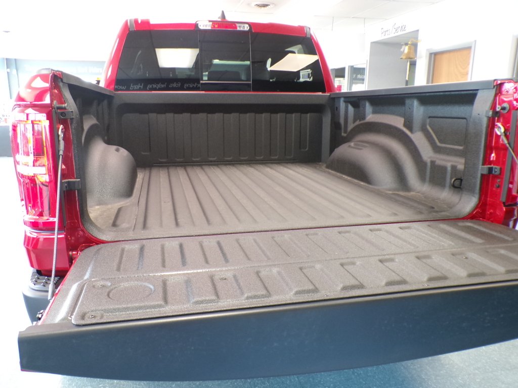 New 2026 Molten Red Pearl-Coat Exterior Paint RAM RHO image 15