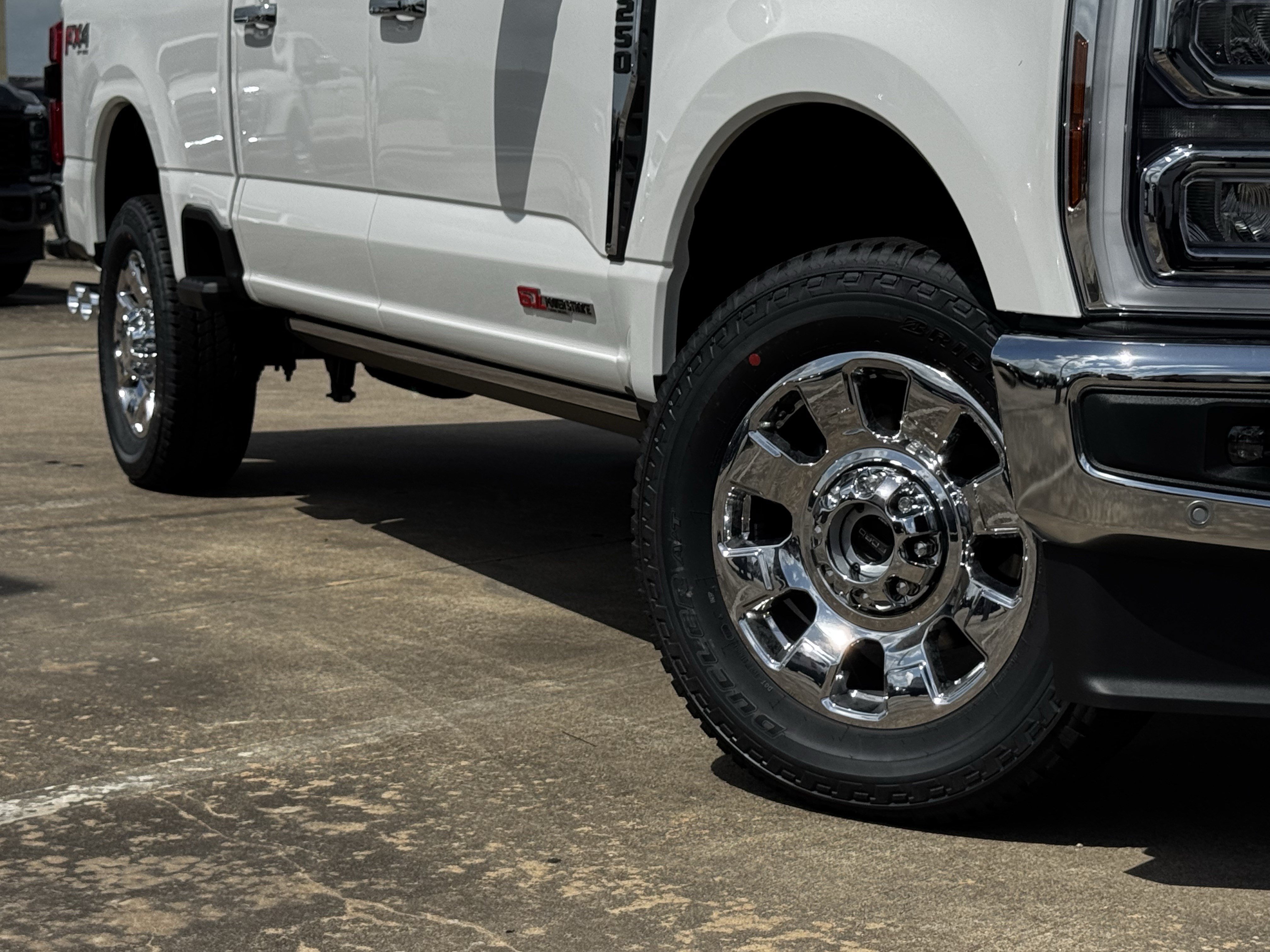 New 2026 Star White Metallic Tri-Coat Ford King Ranch image 11