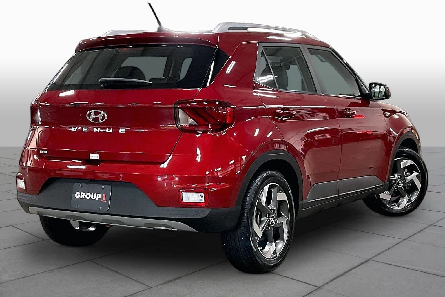 Used 2024 Ultimate Red Hyundai Limited image 13