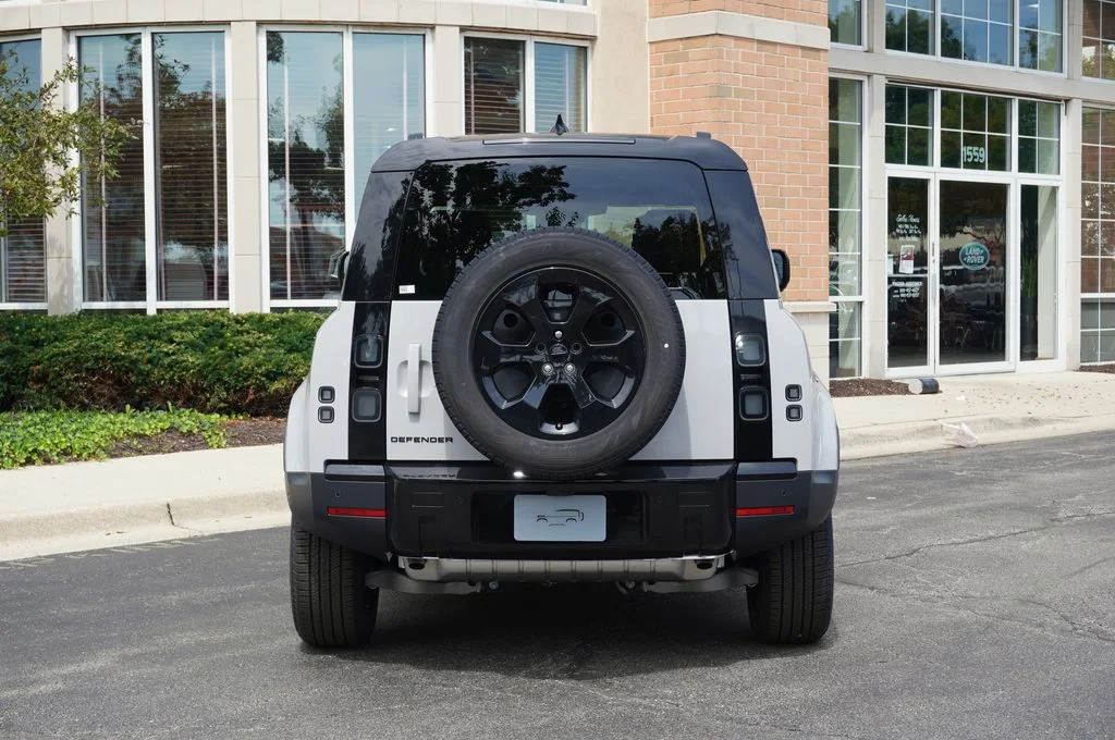 New 2026 Borasco Grey Land Rover S image 5