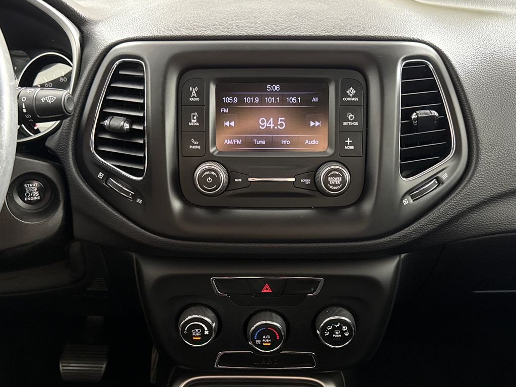 2018 Jeep Compass Latitude - Photo 17