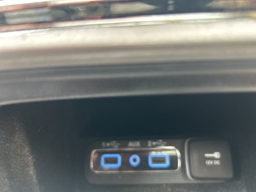Used 2019 White Jeep Overland image 26