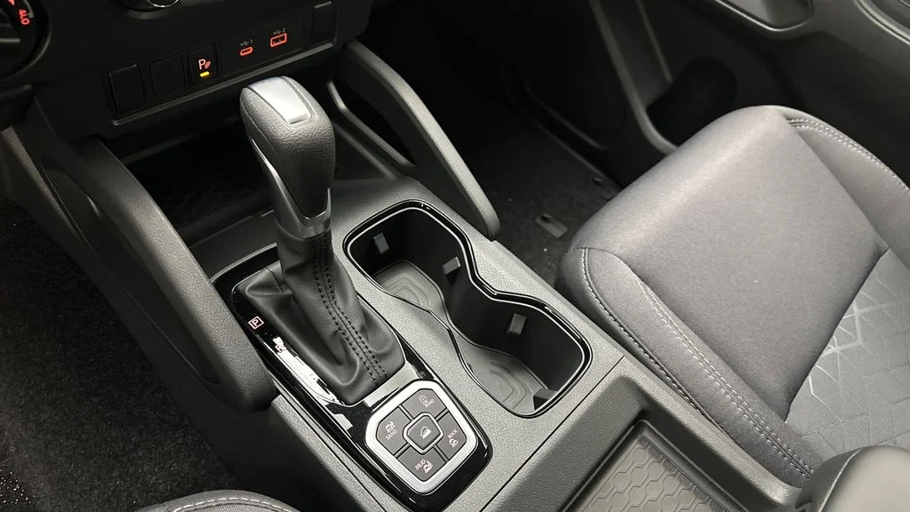 New 2026 Boulder Gray Pearl Nissan Crew Cab SV image 12