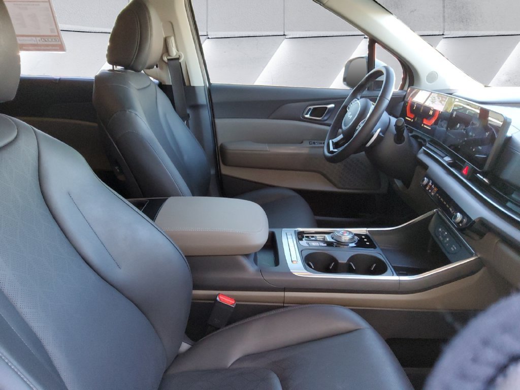 Certified Used 2026 White Kia EX image 13