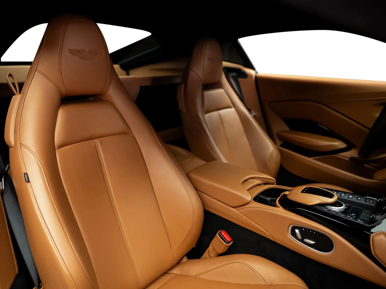 Used 2020 Red Aston Martin Base image 33