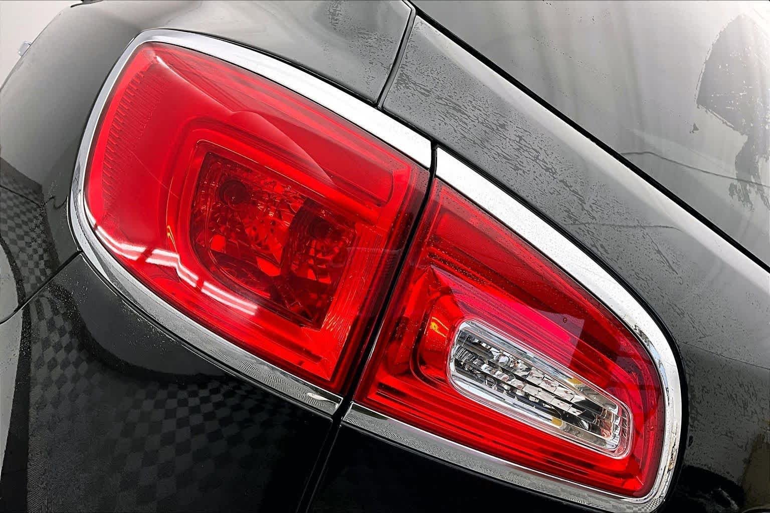 Used 2017 Ebony Twilight Metallic Buick Premium image 25