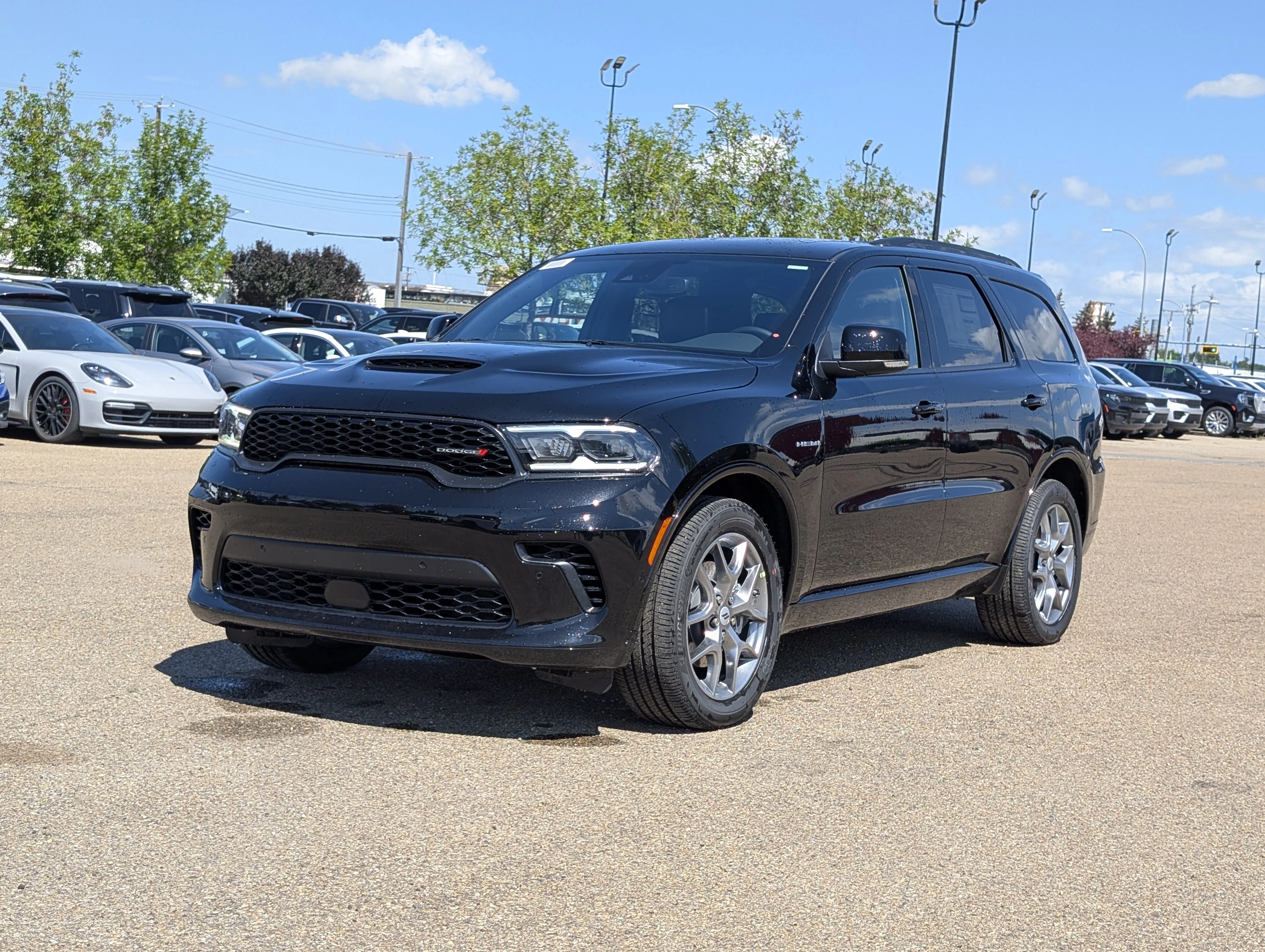 New 2026 DB Black Dodge GT HEMI V8 Plus image 2