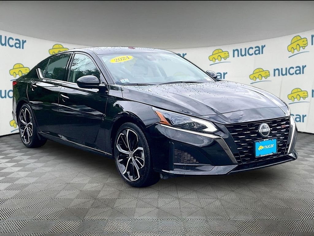 Used 2024 Black Nissan 2.5 SR image 1