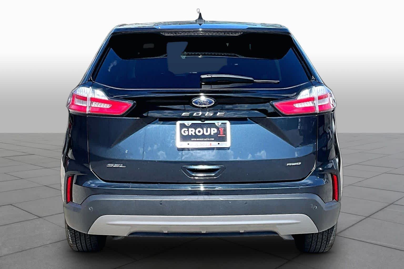 Pre-Owned 2024 Ford Edge SEL
