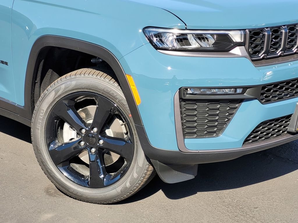 New 2026 Steel Blue Exterior Paint Jeep Limited image 5