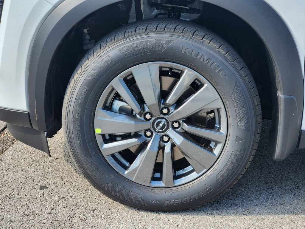 New 2026 Everest White Pearl TriCoat Nissan SV image 10