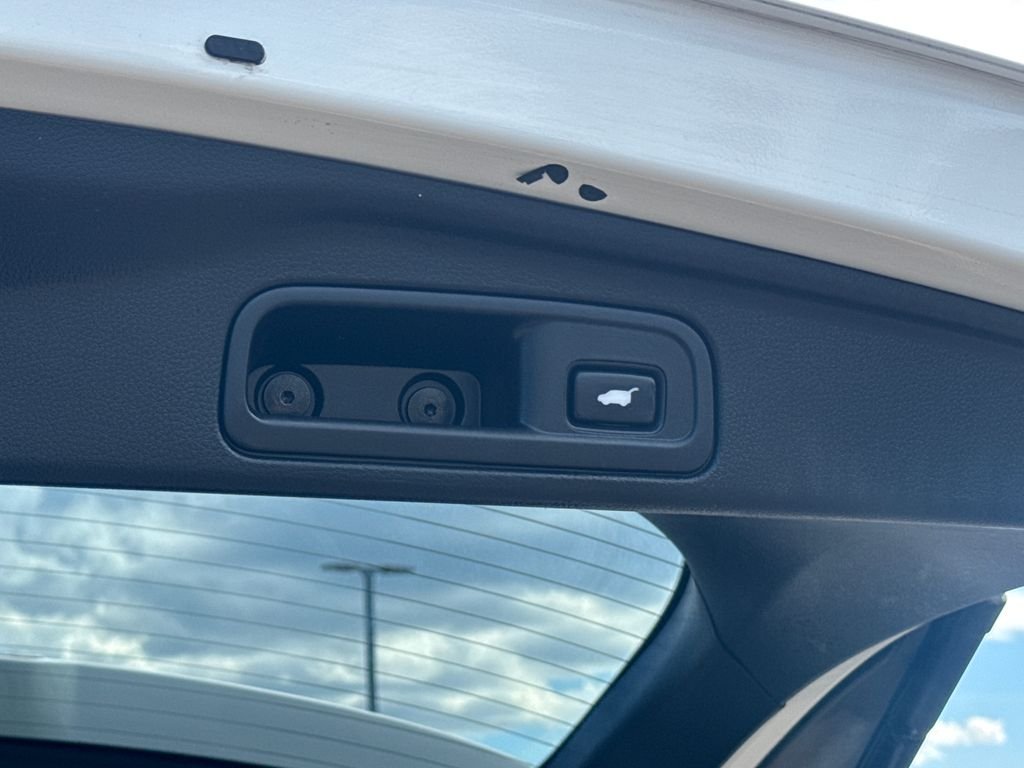 Used 2017  Honda EX-L image 8